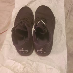 Men's Jordan's size 9